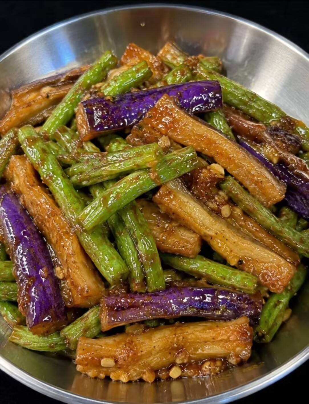 一口入魂的家常美味：豆角烧茄子，比肉还下饭的餐桌C位