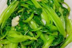 天气炎热更易出汗,多吃碱性菜更健康,这里分享8道碱性菜做法!