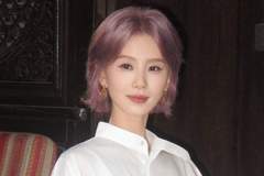 刘诗诗剪短发后像换了个人，穿白色衬衫裙好高级，美得差点认不出