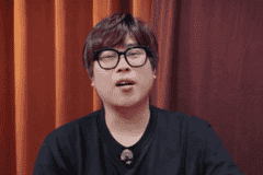 狂魔哥口嗨卢B伟没落，直播炮轰引争议
