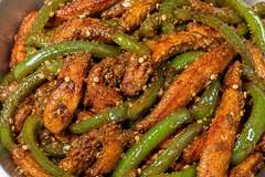 青椒炒鸡胸肉：20分钟搞定健康美味 开启日常精致生活的治愈密码