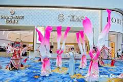 粤剧与珠宝的奇妙融合:广百股份首家非遗主题店落户白云机场