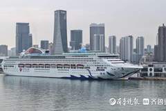 青岛开全国之先河:邮轮上举办啤酒节游客可“不出海登邮轮”