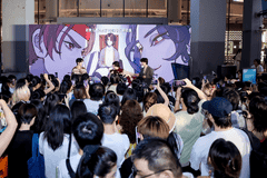音乐剧快闪、一日店长和盲盒票，演艺市集在这个夏天火了