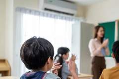 “一个班50个人，A等级48个”，家长私下向班主任、科任老师申请，想了解孩子各科考试分数遭拒，当地教育部门：立即纠偏