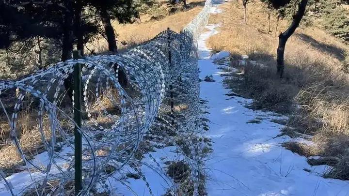 泰山不是你家后花园，凭什么“铁网围山”？