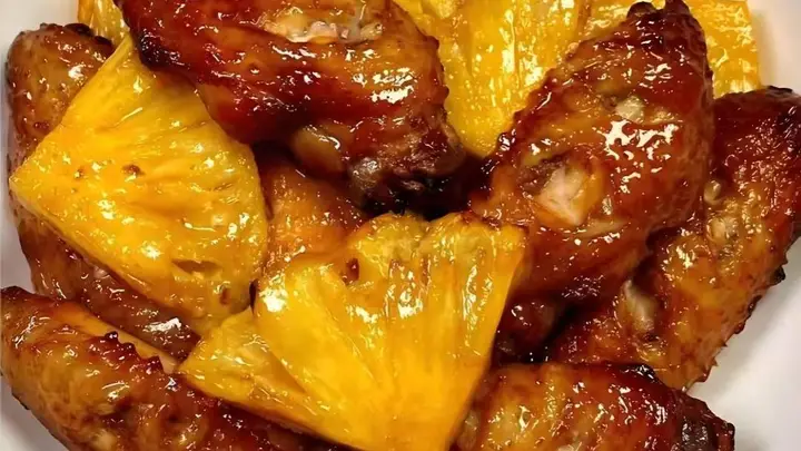 菠萝烤鸡翅：果香爆汁，美味绝伦的神仙搭配