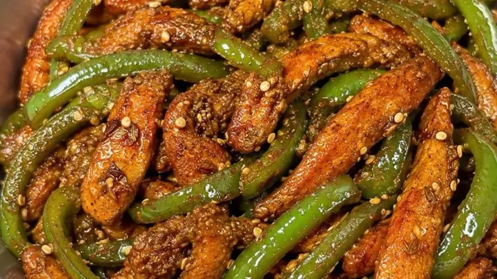 青椒炒鸡胸肉：20分钟搞定健康美味 开启日常精致生活的治愈密码
