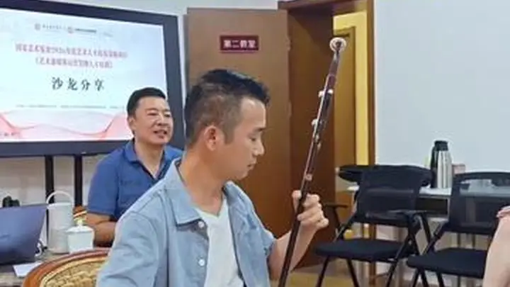 文旅中国会客厅 | 直击沙龙首秀!琴弦一响,指尖万马奔腾来