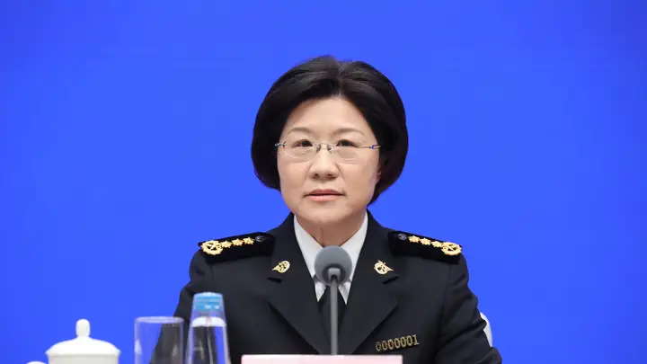 “十五五”期间促进进出口平衡发展 海关总署:扩大进口来源国并帮助全球优质商品进入中国