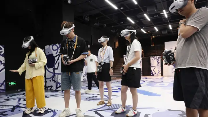 上海音乐厅打造避暑文化新体验，《海上生民乐》驻场加XR项目引爆文旅打卡热