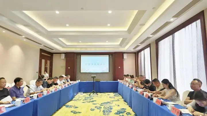 张家界桂林邵阳文旅携手 张崀桂黄金旅游廊带发展获国家战略加持