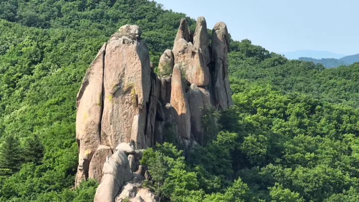 夏天牡丹江避暑亮点多：7大清凉秘境5日游，玩转水世界赏火山堰塞湖还能吃地道东北味