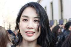黄圣依17年婚姻终散场!拿走20亿甩了杨子,豪门提线木偶的真相藏不住了