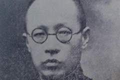 黄埔军校中最受同学欢迎的人,比老蒋的威望都高,后来却当了和尚