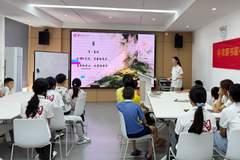 在农家书屋悦读乡村