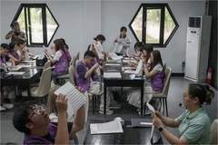 在笔墨纸砚间触摸共同的文化根脉