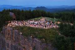 广元望远山夏日观日爆火 云海日出成热门打卡顶流