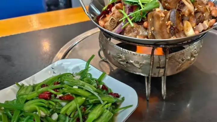 丽江雨季寻味｜野生菌火锅科普与古城觅食全攻略