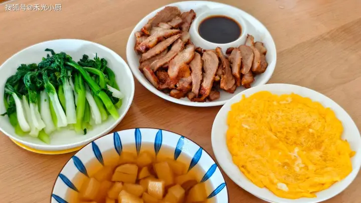 孩子爱吃的午餐,有肉有菜有荤有素,简单好做营养又好吃