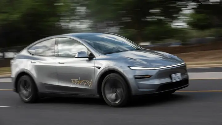 特斯拉将Robotaxi自动驾驶出租车服务扩展至奥兰多坦帕