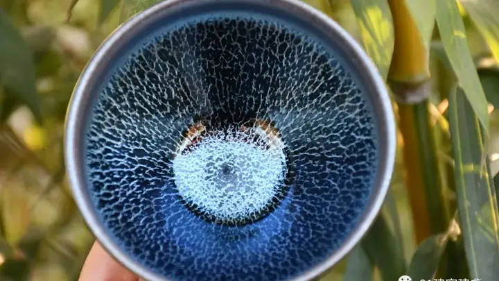 建盏:茶器中的瑰宝,品茗仪式的完美诠释