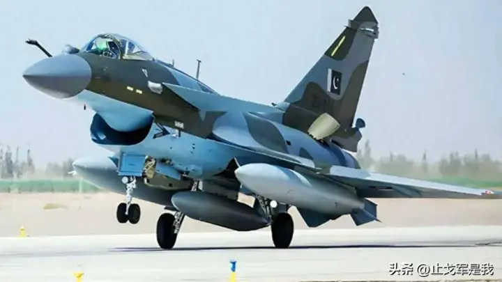 歼10CE战机KLJ-7A雷达实战封王 南亚空域单向透明优势彻底改写空战规则