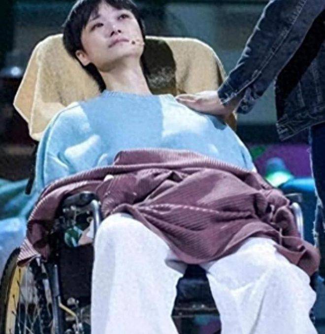 跨国婚恋流言尘埃落定！李宇春如今的状态，印证杨澜早年评价