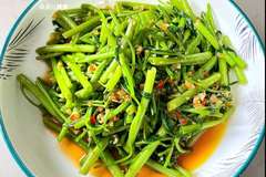 盛夏必吃的空心菜 清热利尿促排便鲜美得劲别错过