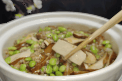 三伏天多吃毛豆，和这两样烧一烧！吃出满口鲜嫩好胃口、汤汁拌饭还能吃两大碗，做法也非常简单