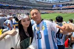 世界杯决赛现场星光熠熠：杨紫谷爱凌笑颜绽放，林俊杰七七挽手观赛