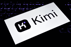 月之暗面开源Kimi K3大模型，冲击500亿美元估值融资，创始人杨植麟为何未留美？