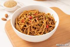 在保定，我找到了那碗让武汉人都想家的，文食肆热干面