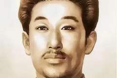 1942年,赵尚志牺牲后,一个汉奸在验尸时,用脚踢了踢他的脑袋,这时,旁边叛变的战友打了这个汉奸一巴掌,怒喝道:“你是没有手吗?”1942年,东北的冬天比以往都狠,赵尚志壮烈牺牲,日伪军带着遗体验明正身。这当口,屋里空气死一样安静,一个汉奸忽然抬脚,对着赵尚志的脑袋就踢了过去。那一瞬间...
