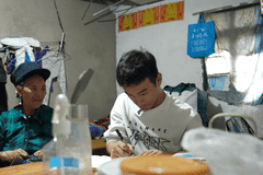 高考606分！脑瘫少年大喊：“山，我走出去了！”