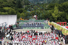 谁不说俺家乡好:第十一届沂蒙山小调音乐会在天蒙景区唱响齐鲁民歌盛宴