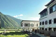 成渝避暑“候鸟族”带火川西慢旅居