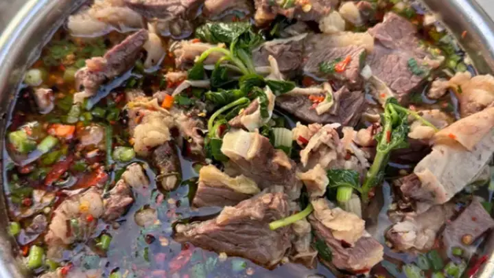 选肉控火有讲究，教你炖出酥烂入味的烂烀牛肉