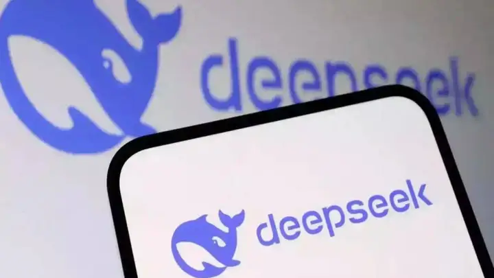DeepSeek与Kimi范式冲击硅谷AI叙事,中国效率革命重塑产业格局