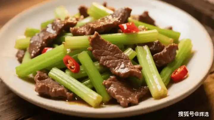 胡芹炒牛肉的灵魂做法全揭秘 这一步错鲜香味尽失
