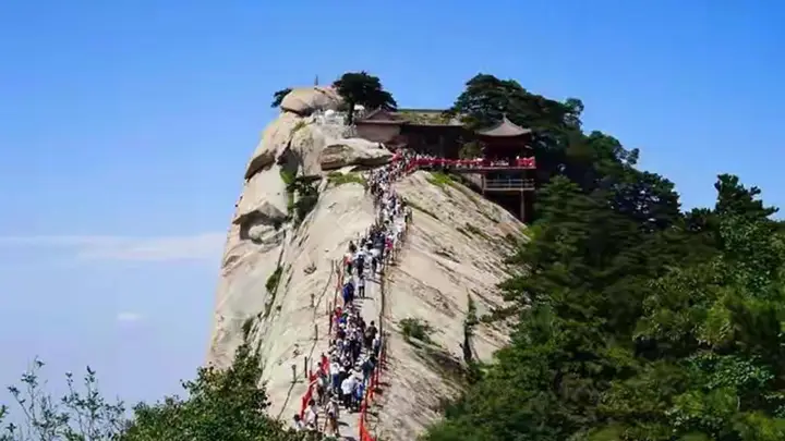15岁少年华山下山遇出行困境引热议！周兆成：景区收费应当充分保障游客知情权