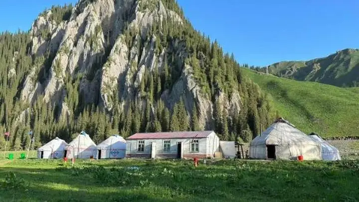 伊犁河谷四季旅行攻略解锁 邂逅天山深处的塞外江南之美