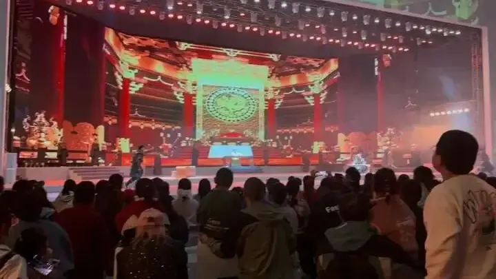 欧式城堡+全息演艺 门票周周送!世界欢乐城入驻哈报“惠游冰城”