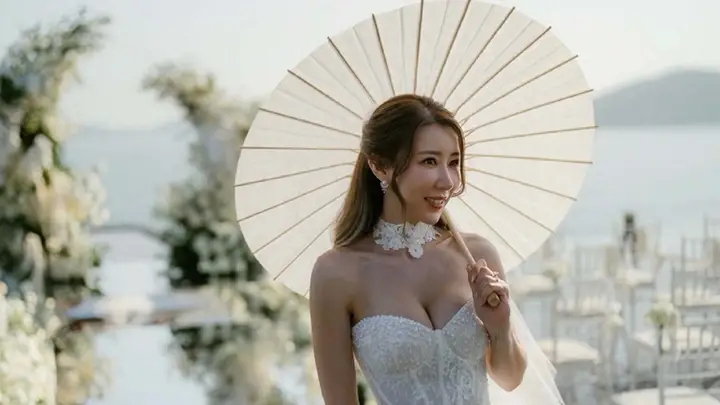 恭喜!TVB前知名女星在泰国补办婚礼,前凸后翘丰满身材引热议