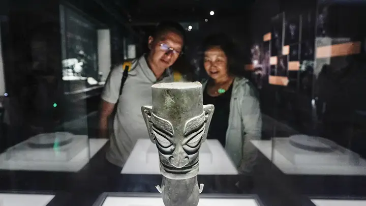 蜀地与宁夏青铜文物展在银川启幕,跨地域对话促文化交流