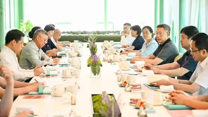 芜湖这场早餐会锚定银发经济 共绘老有所养发展新蓝图
