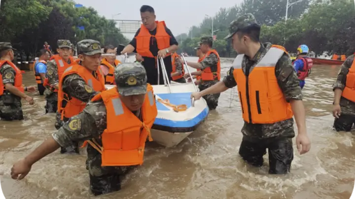 从南昌城头烽火到万家灯火璀璨，人民子弟兵近百年守望初心绘就守护华章