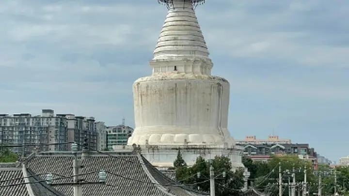 七夕节当天,北京白塔寺开放至19时