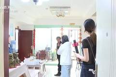 女子花4千余元参加家政培训,拿到4本证书,网上却查无此证