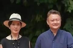 欧阳奋强：娶18岁初恋生一子，28岁儿子夭折，他晚年生活过得咋样
